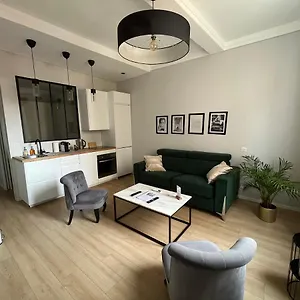  Apartment Nouveau Loft: Vieille-ville, Musee Picasso, Marche France