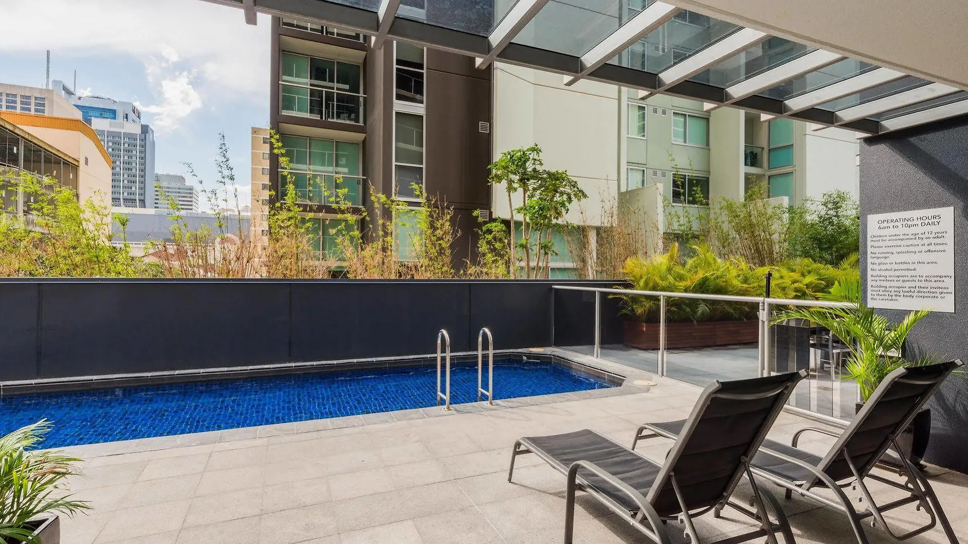 ****  Mantra On Mary Aparthotel Brisbane Australia